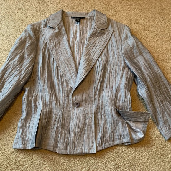 Silver-gray suit - Picture 4 of 5